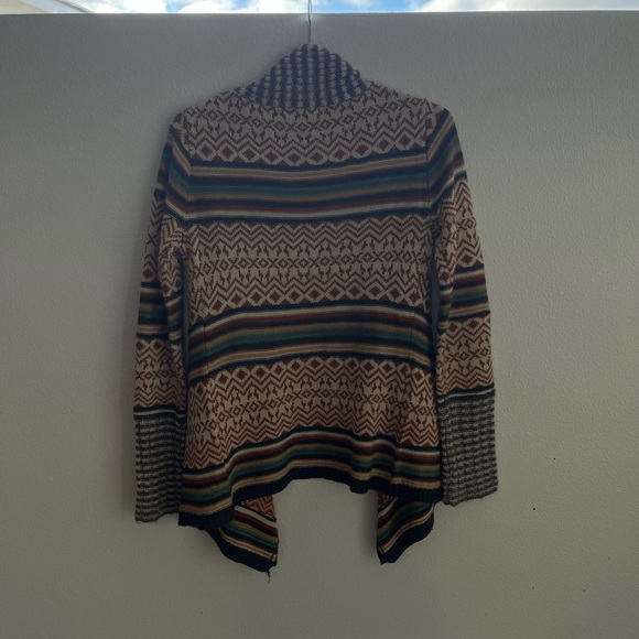 Cute fall cardigan. - Picture 2 of 2